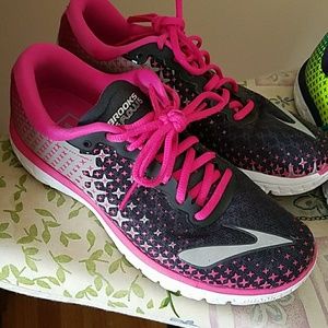 Brooks Pure Flow 5 Sneakers